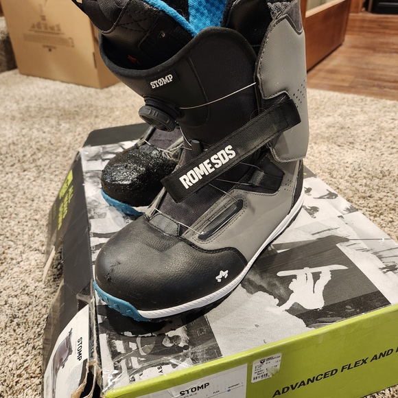 Men's Rome, STOMP Gray and Black Snow Boots - Picture 3 of 6